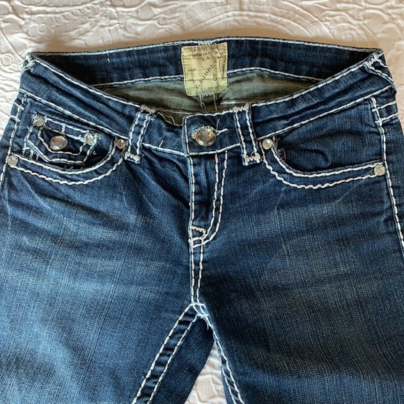 COPY - These are Gorgeous Blue Jeans! - Picture 5 of 9